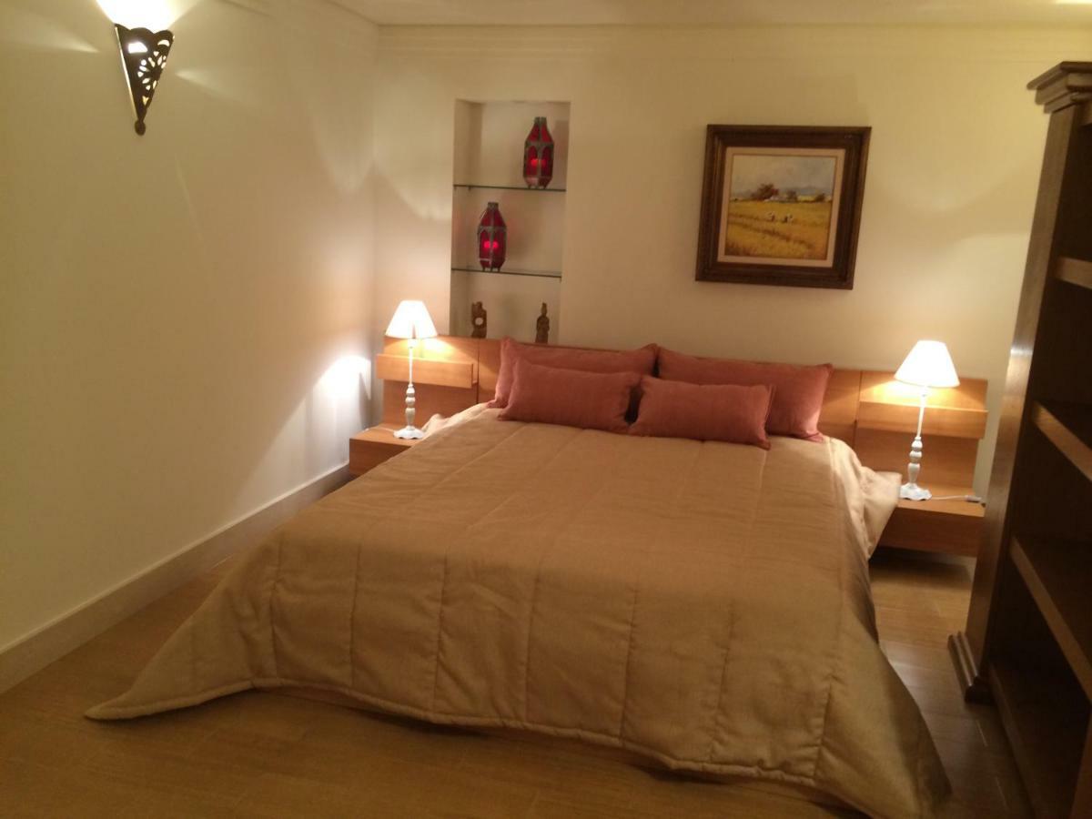 Apartamento Com Piscina Cruz Quebrada Exteriör bild